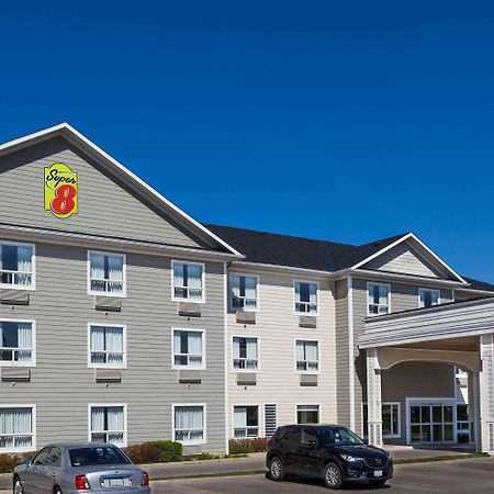 Super 8 By Wyndham Midland Hotell Exteriör bild